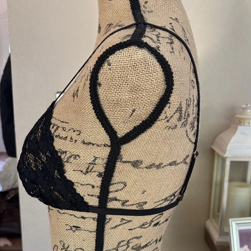 Savage X Fenty Black Caviar Geo
Daisy Bralette - Picture 7 of 10